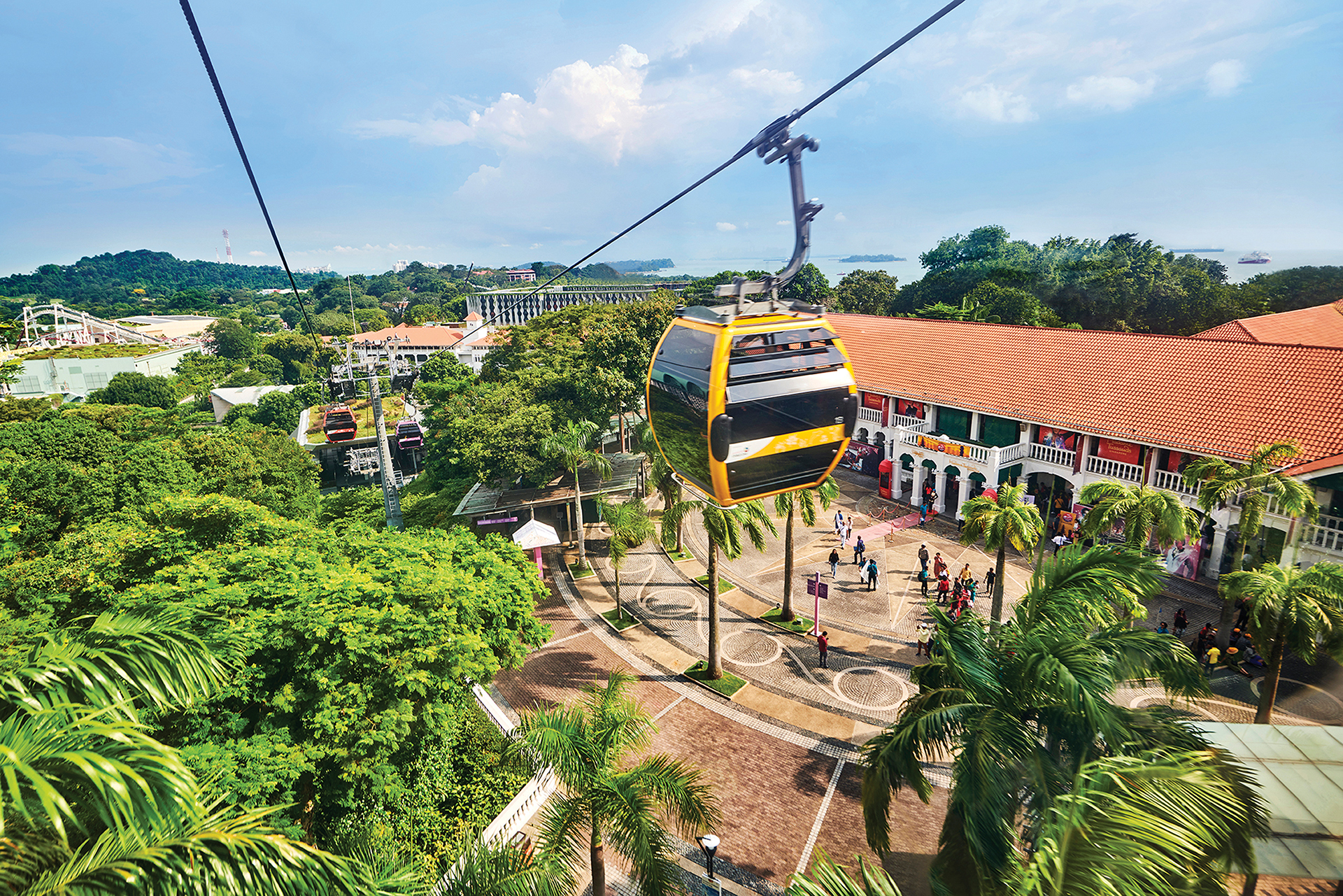 cable cars arriving on Sentosa Island