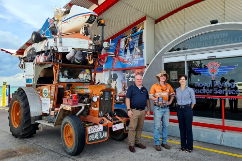 AANT & Sam the Travelling Jackeroo raise $10,575 for RFDS
